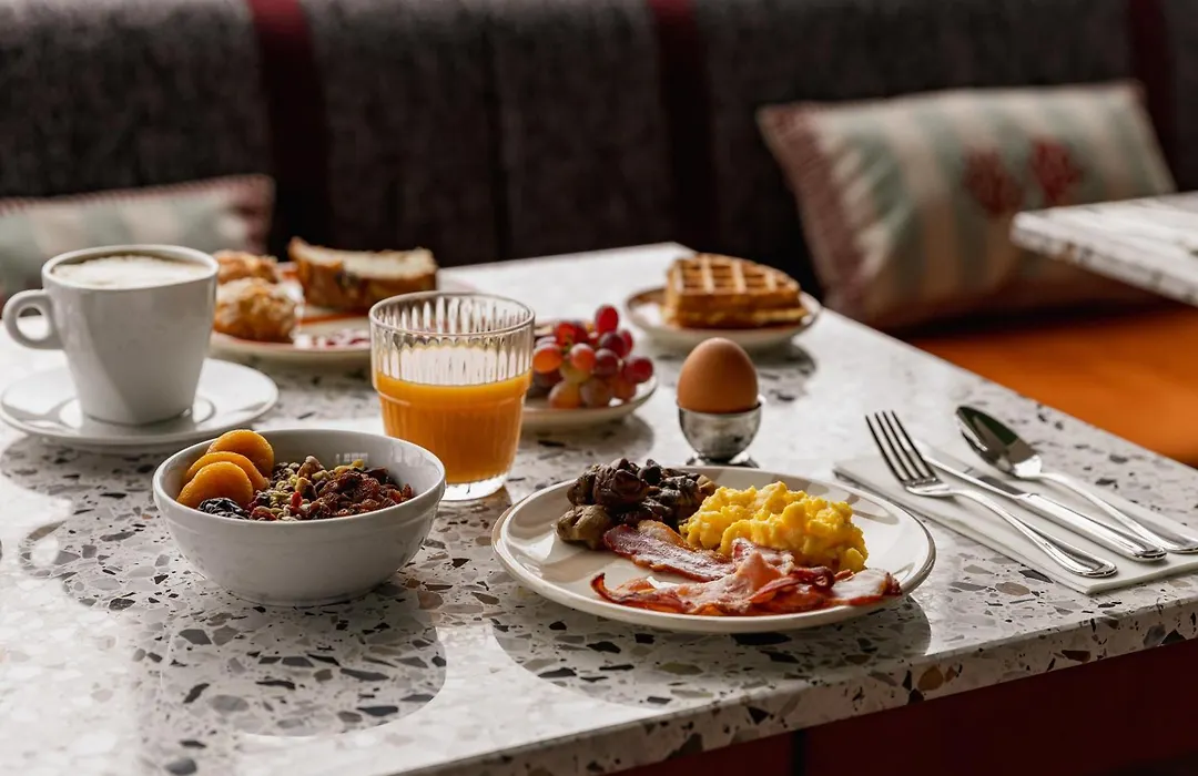 Hampton by Hilton Bordeaux Merignac Airport-1